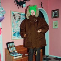 Acne Studios 携手艺术家 Maria Pasenau 呈现 2021 秋冬系列外套 