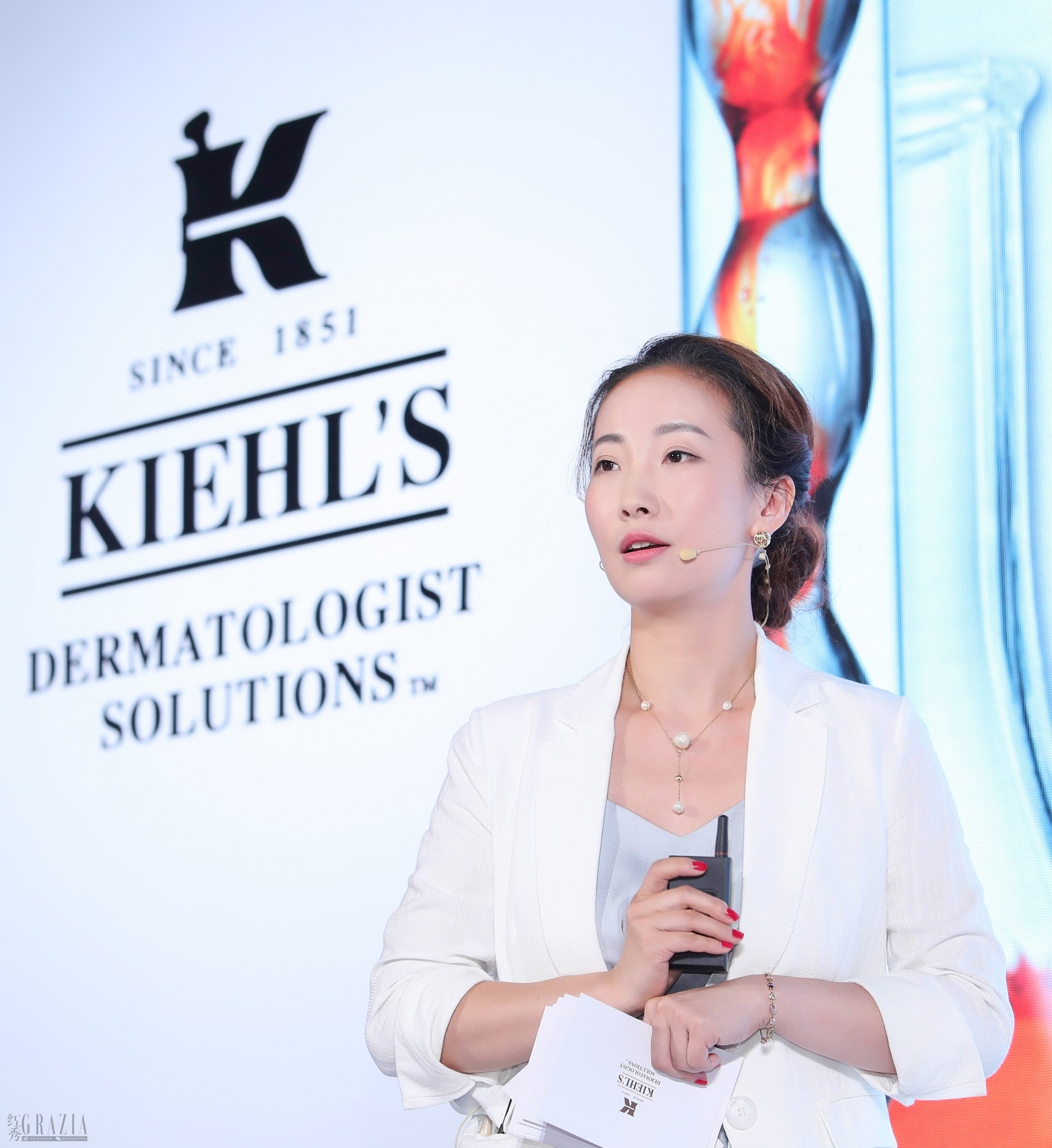 欧莱雅中国研发与创新中心护肤品实验室专家 陈海丽女士.jpg