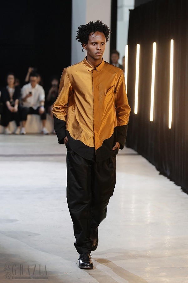 czoma20191015182301.jpg 4.jpg