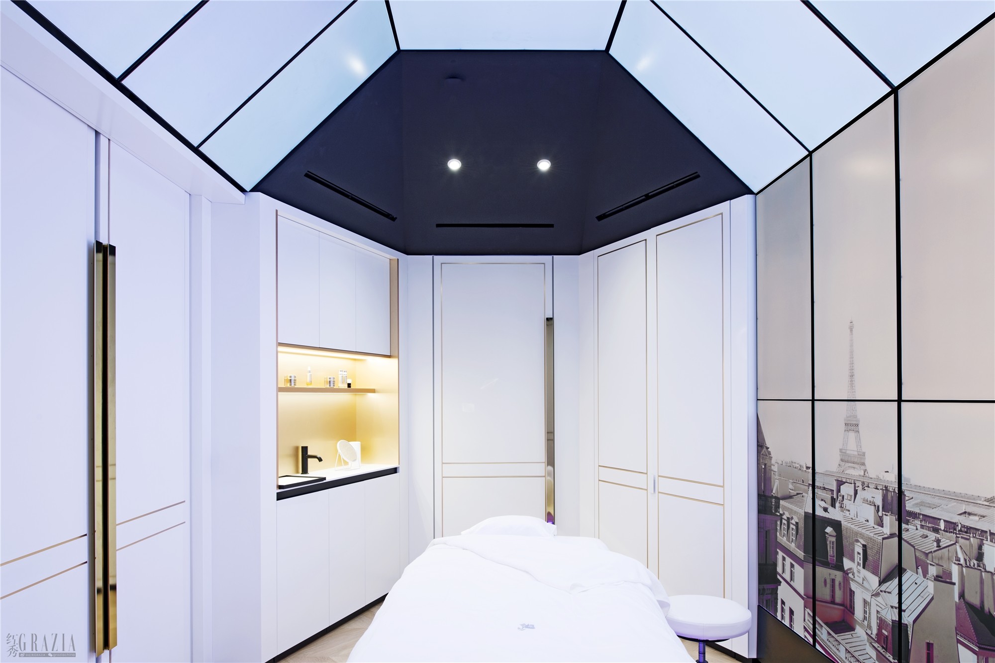 eauee20191215195959.jpg 巴黎香榭丽舍大街52号—兰蔻全球首家旗舰店 -8.jpg