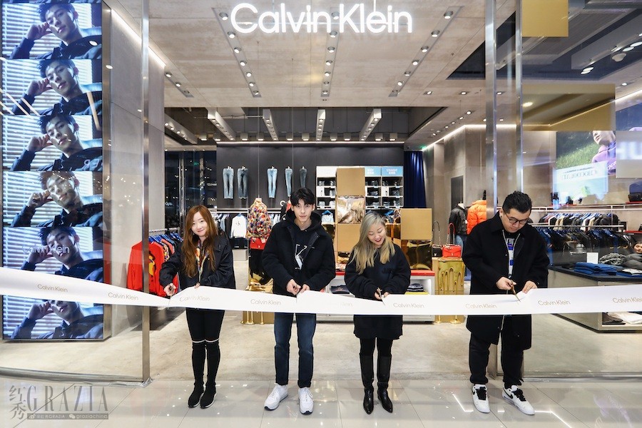 uihew20201224151652.jpg 许光汉剪彩.jpg