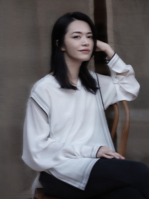 xiqvw20210302124648.jpg 姚晨半身图有滤镜.jpg