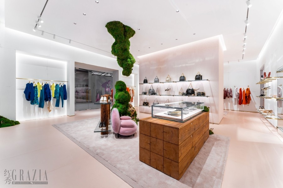 Shanghai Qiantan TKL Store - 120220725_0015.JPG