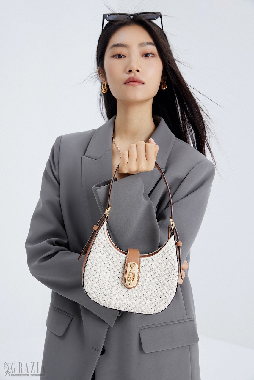 DISSONA 2023春季月光273系列小号白色编织腋下包.jpg