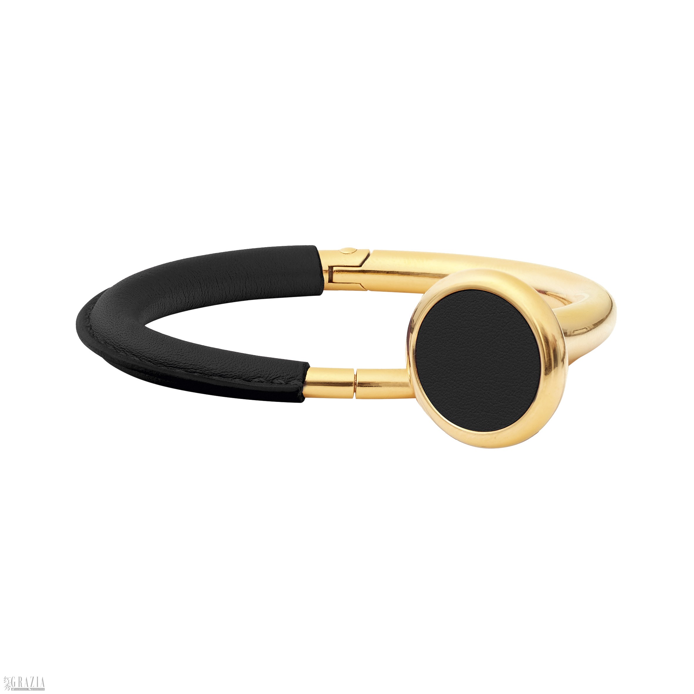 utjqw20230612115055.jpg Bracelet in Swift calfskin and golden metal AW23 Objets Hermes © Studio des Fleurs.jpg