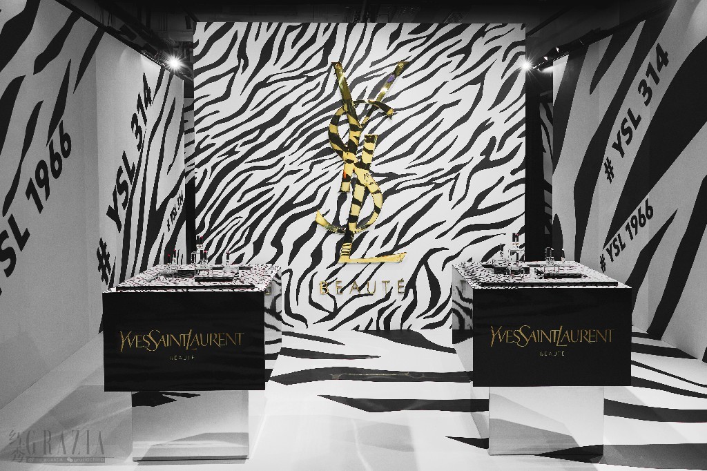 qddey20230628180559.jpg 「YSL夜光斑马限时店」内场产品陈列区场景图.jpg
