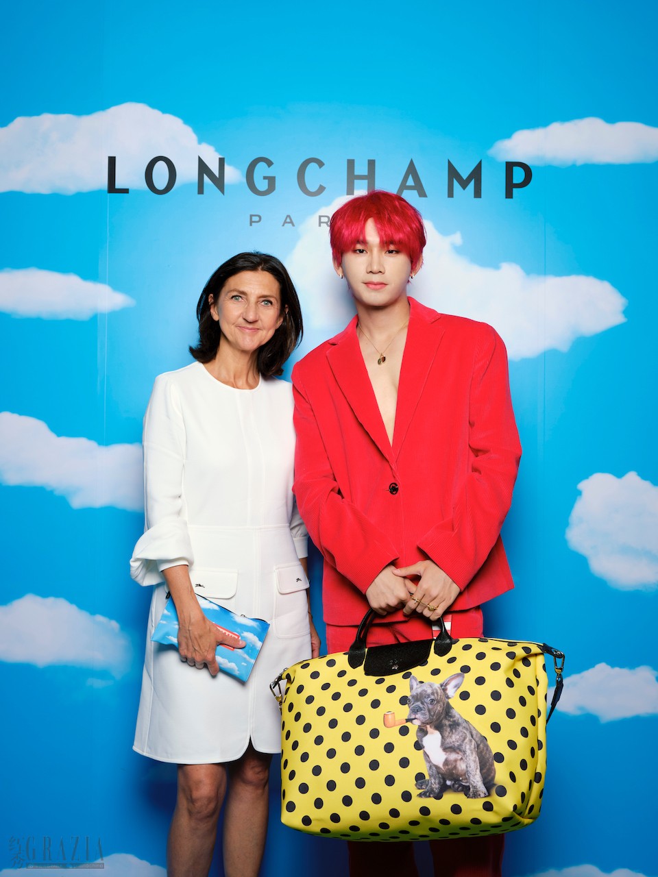 ijsei20230720132744.jpg 图十一-姚琛与设计师合影.jpg