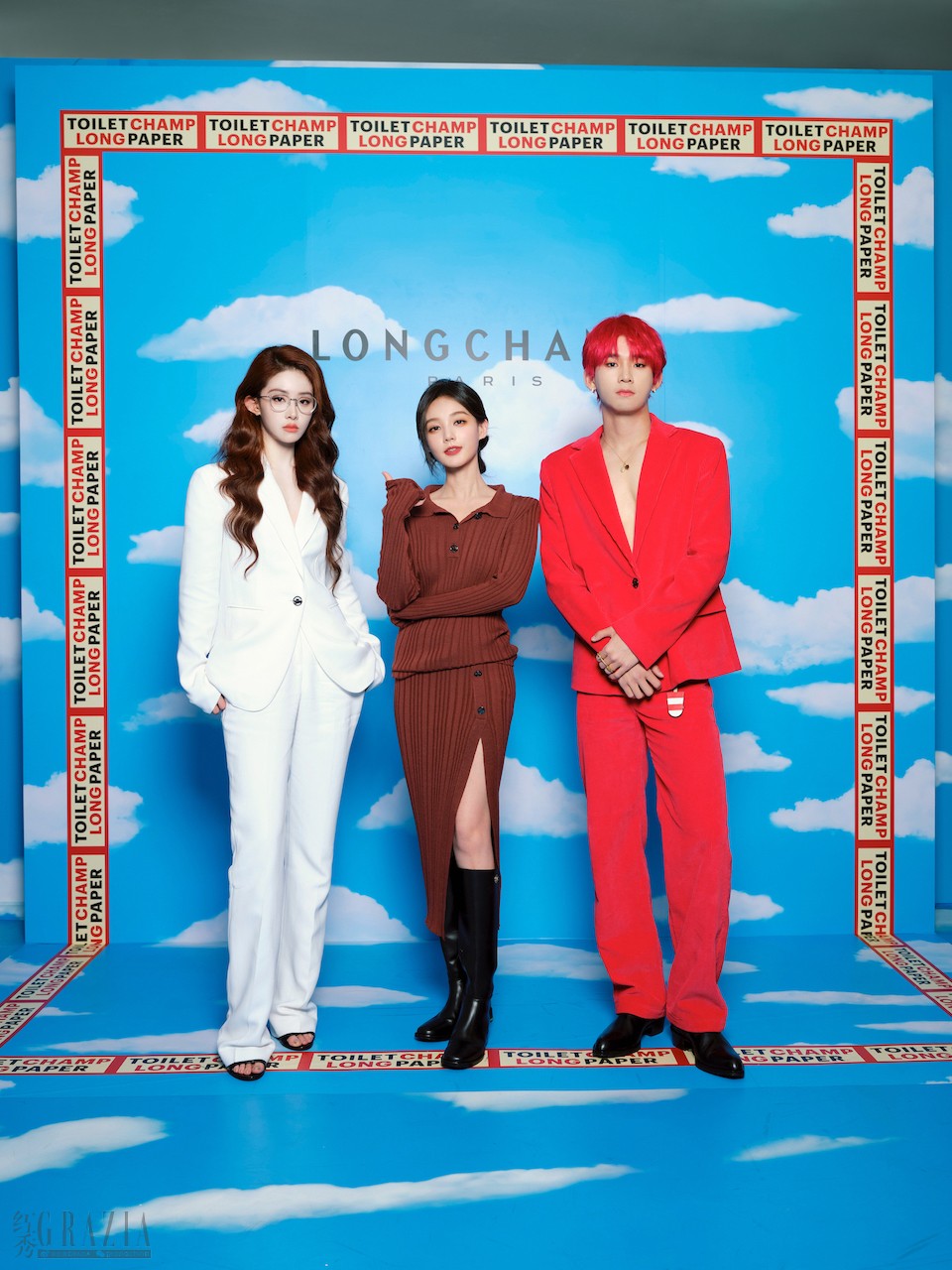 kmvaz20230720125210.jpg 图一-艺人合影.jpg