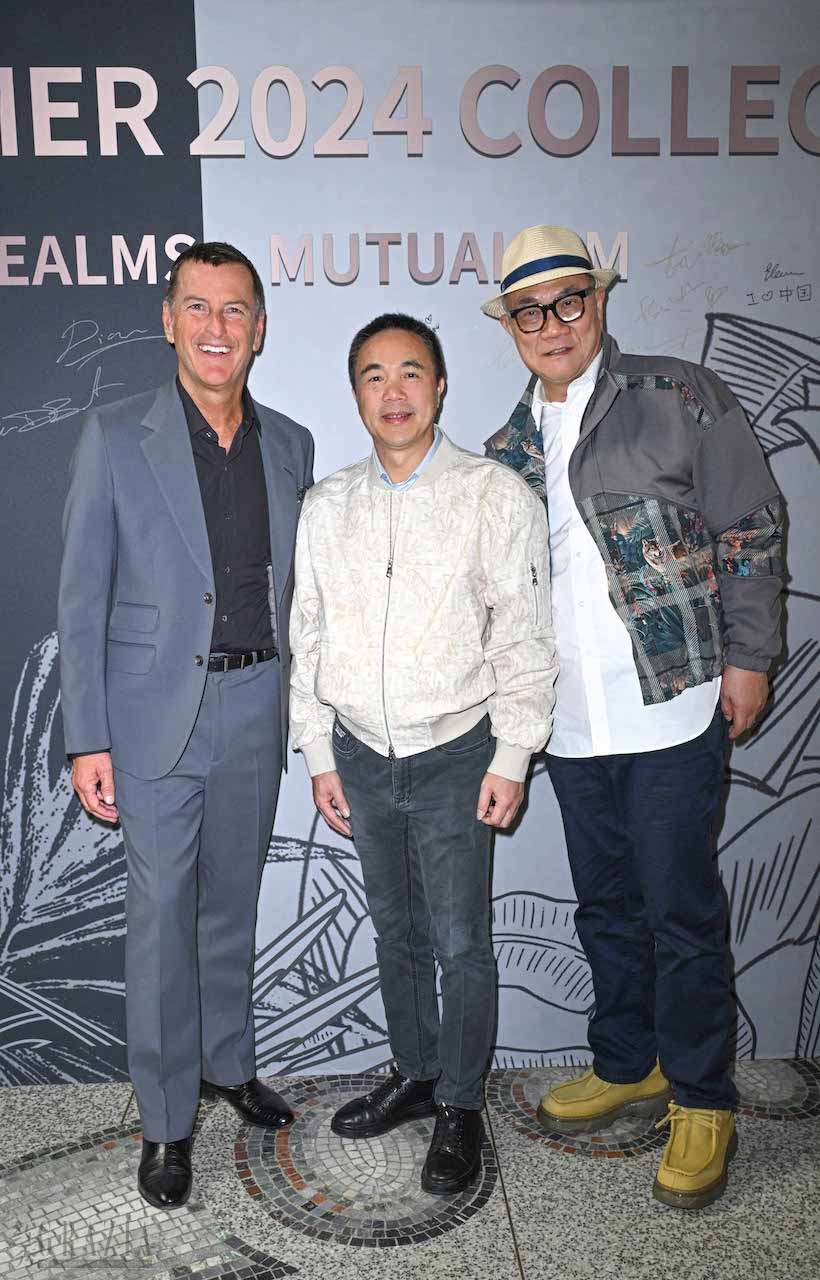 pkgjs20230923183212.jpg 图4-左起Karl Lagerfeld集团CEO Pier Paolo Righi、七匹狼董事长周少雄、现代传播集团董事长邵忠.jpg