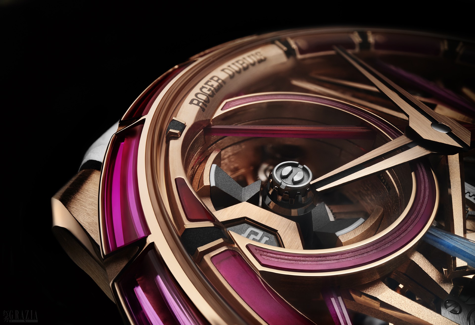 sqldg20231027164550.jpg 4.王者系列霓虹Spin-Stone™腕表.jpg