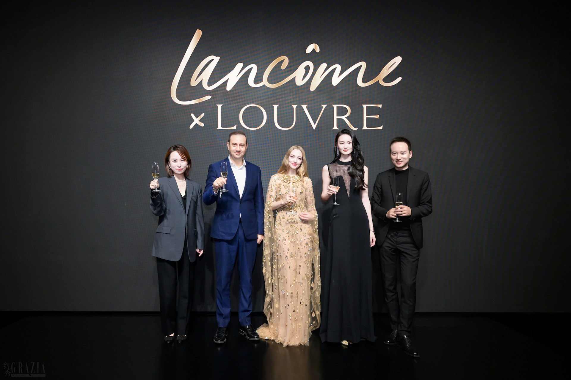 图15 盛大发布合影.JPG