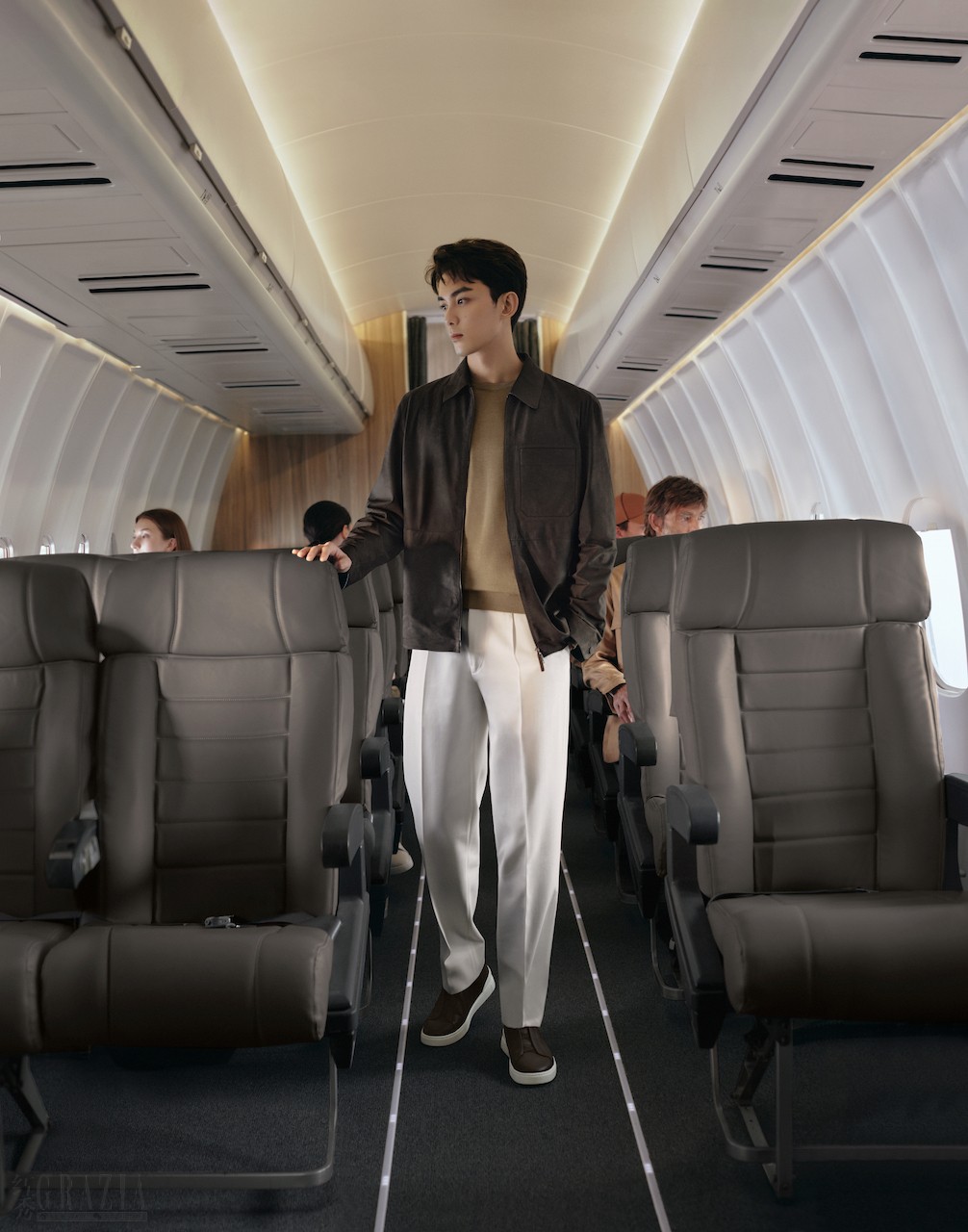 bophy20240127120313.jpg 杰尼亚全球代言人吴磊倾情演绎2024夏季系列及全新Triple Stitch SECONDSKIN奢华休闲鞋(2).jpg