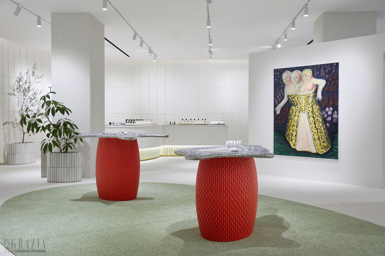 rnywu20240311142529.jpg HAUSNOWHERE_TAMBURINS_3_MAIN.jpg