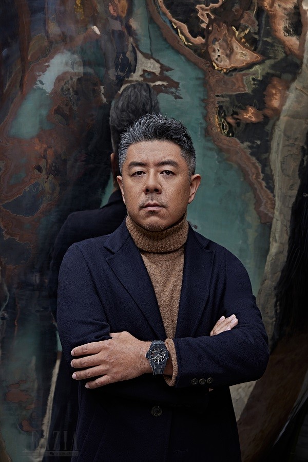 eazes20240319162402.jpg HUBLOT宇舶表品牌挚友马岩松佩戴HUBLOT Big Bang Meca-10黑色魔力腕表.jpg