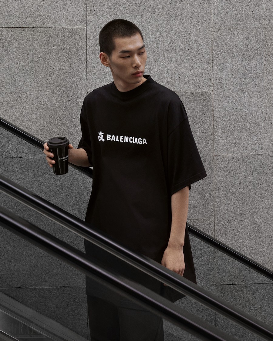 BALENCIAGA SPRING 25 EXCLUSIVE RELEASE - ALIPAY LOOK IMAGE 2.jpg