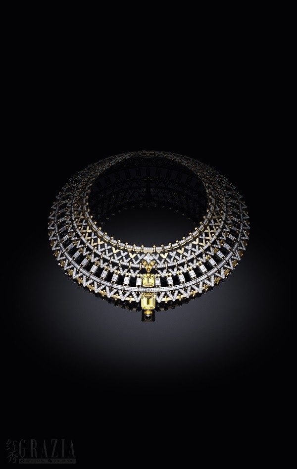 ultpu20240607171458.jpg LOUIS_VUITTON_HJ_AWAKENED_STILL_LIFE_VISION_NECKLACE_©Thomas_Legrand.jpg