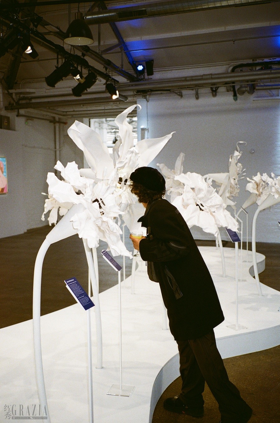 yylnk20240614115501.jpeg 图六:INFINIMENT+COTY+PARIS+伦敦发布会现场.jpeg