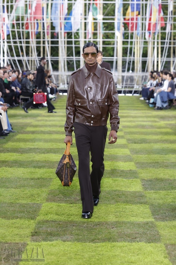 LOUIS VUITTON MENrsquo;S SPRING SUMMER 2025 LOOK 27.jpg