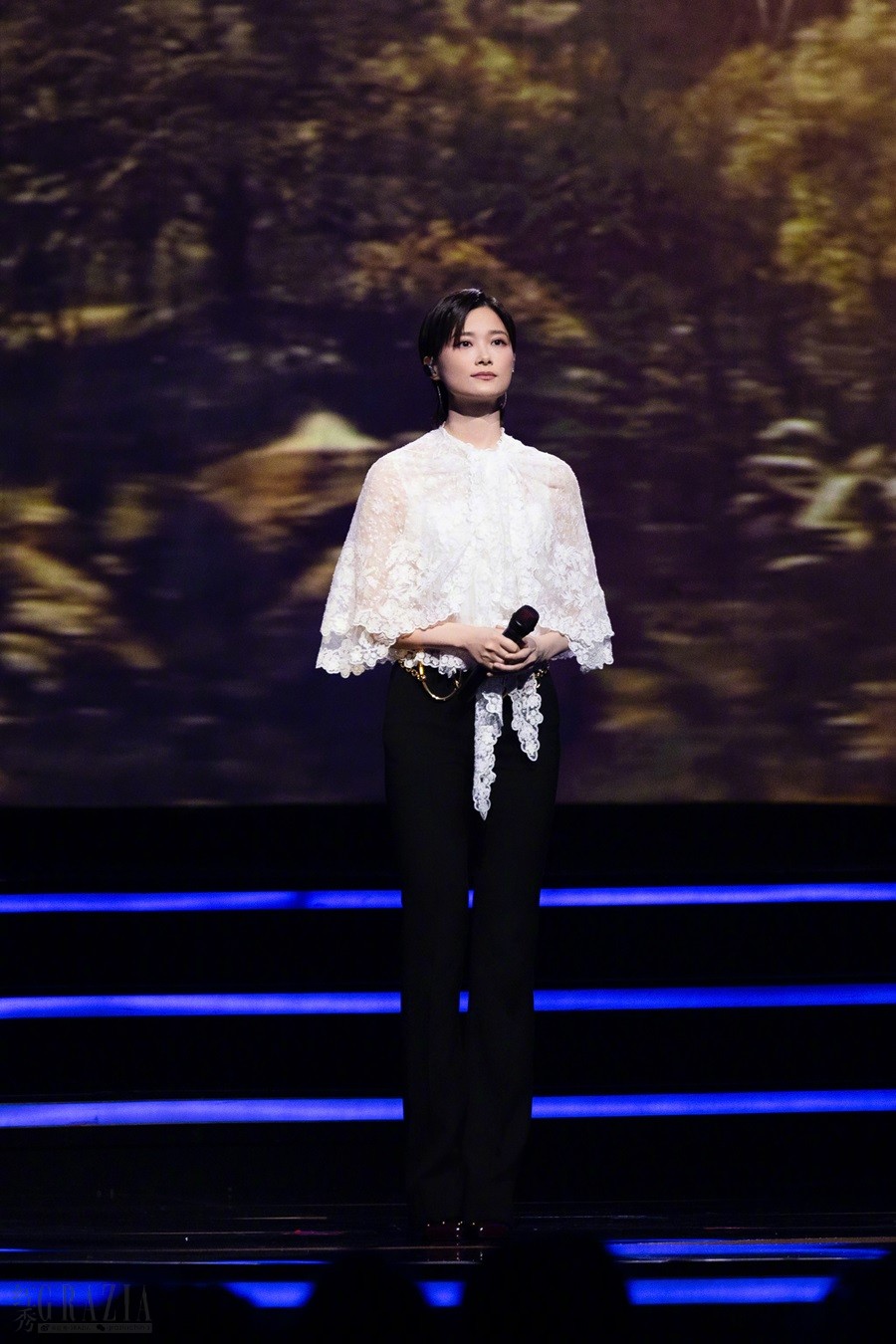 mwipt20240809124120.jpg Chris Lee in Chloé 24 winter look3 (1).jpg