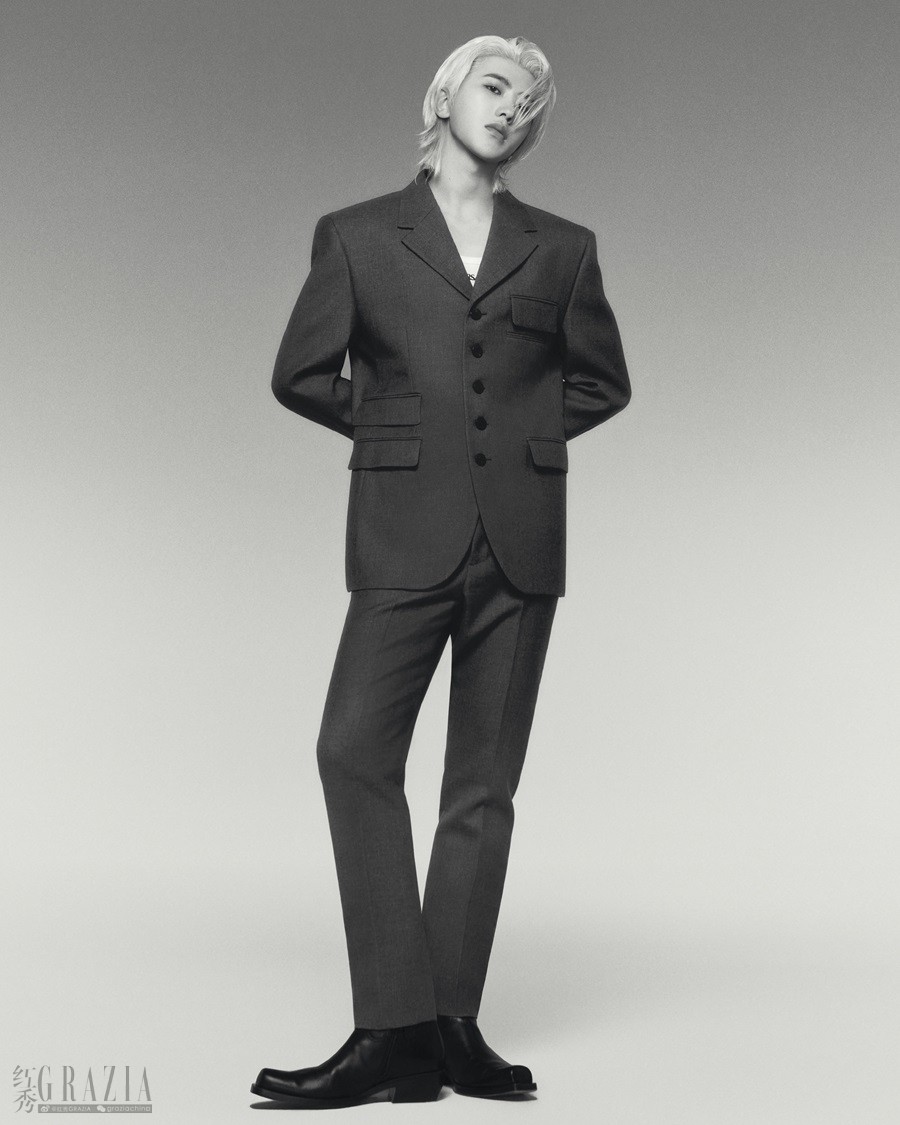 hwbrp20240815122323.jpg KUN for Versace Fall Winter 2024_01.jpg