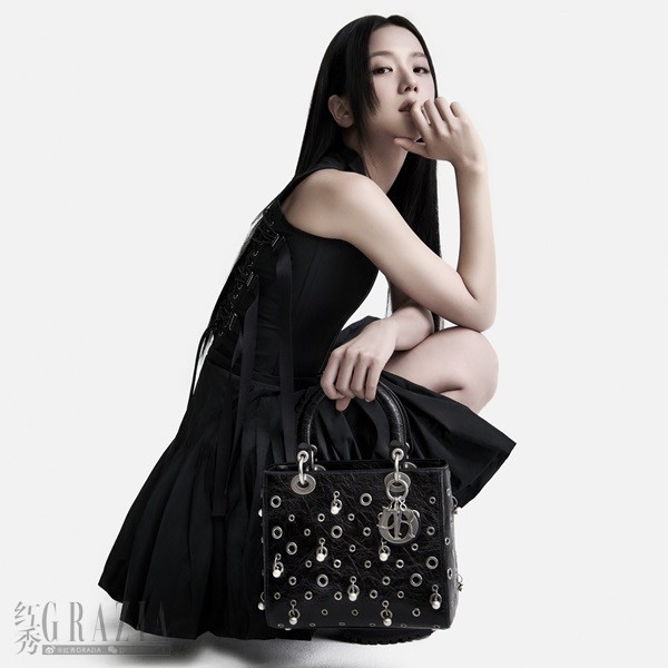 LADY DIOR X JISOO © Bibi Borthwick  (1).jpg