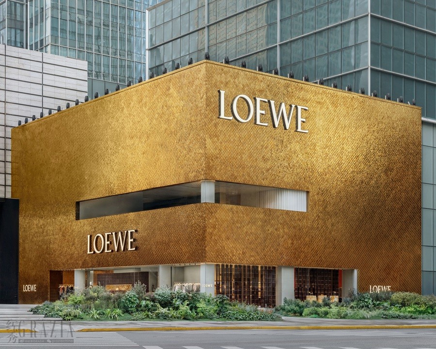 bsjlw20250219144807.jpg LOEWE_2025_CASA_LOEWE_SHANGHAI_STORE_IMAGES_RGB_CROPPED_5X4_11.jpg