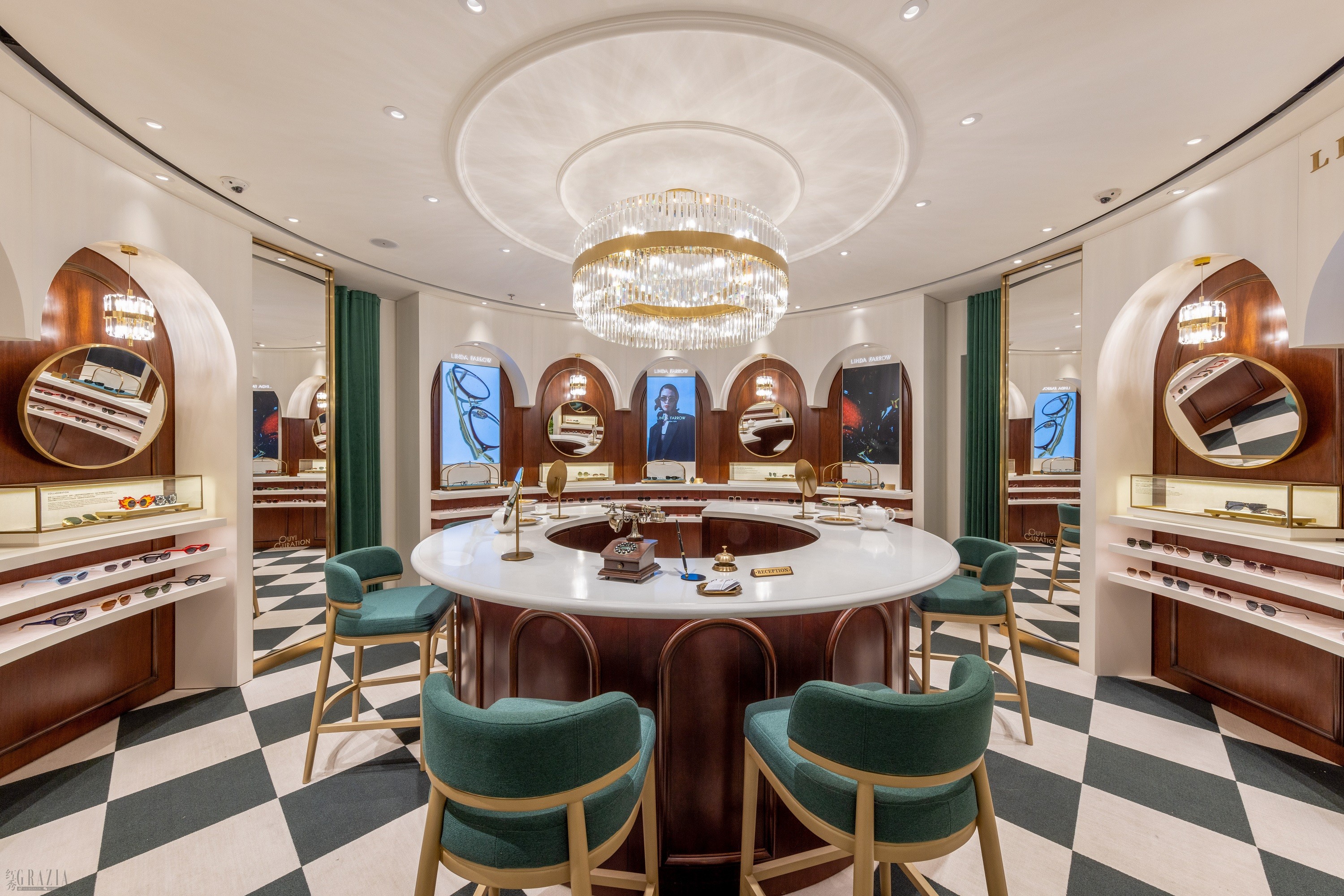 PUYI CURATION featuring LINDA FARROW_1.jpg