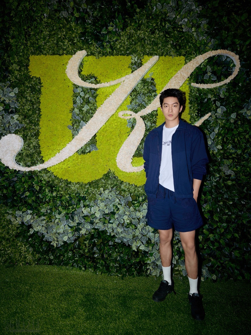 屈楚萧大.jpeg
