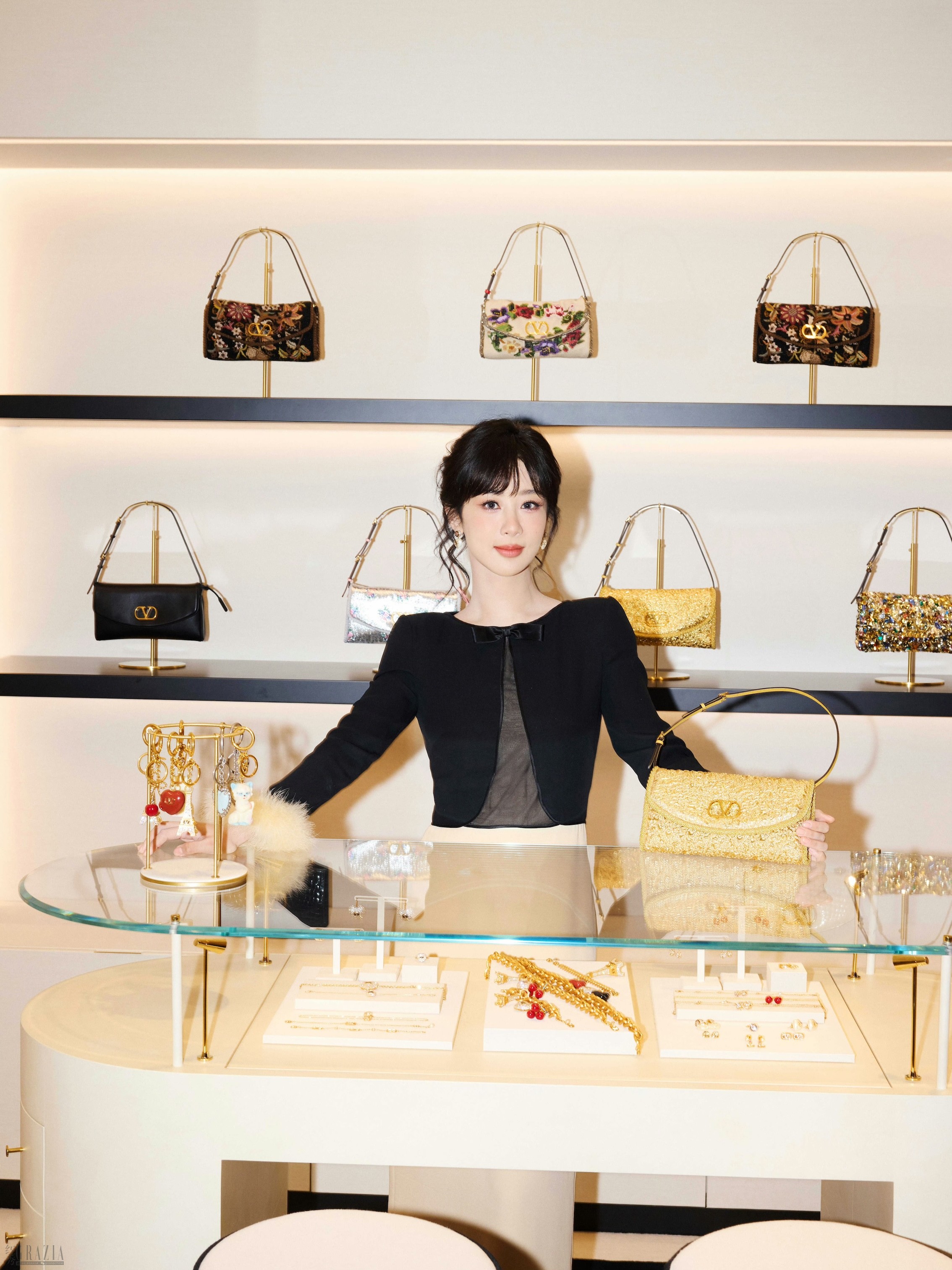 aquxw20251126164804.jpg CHINA - Yang Zi - 25th Nov(2).jpg