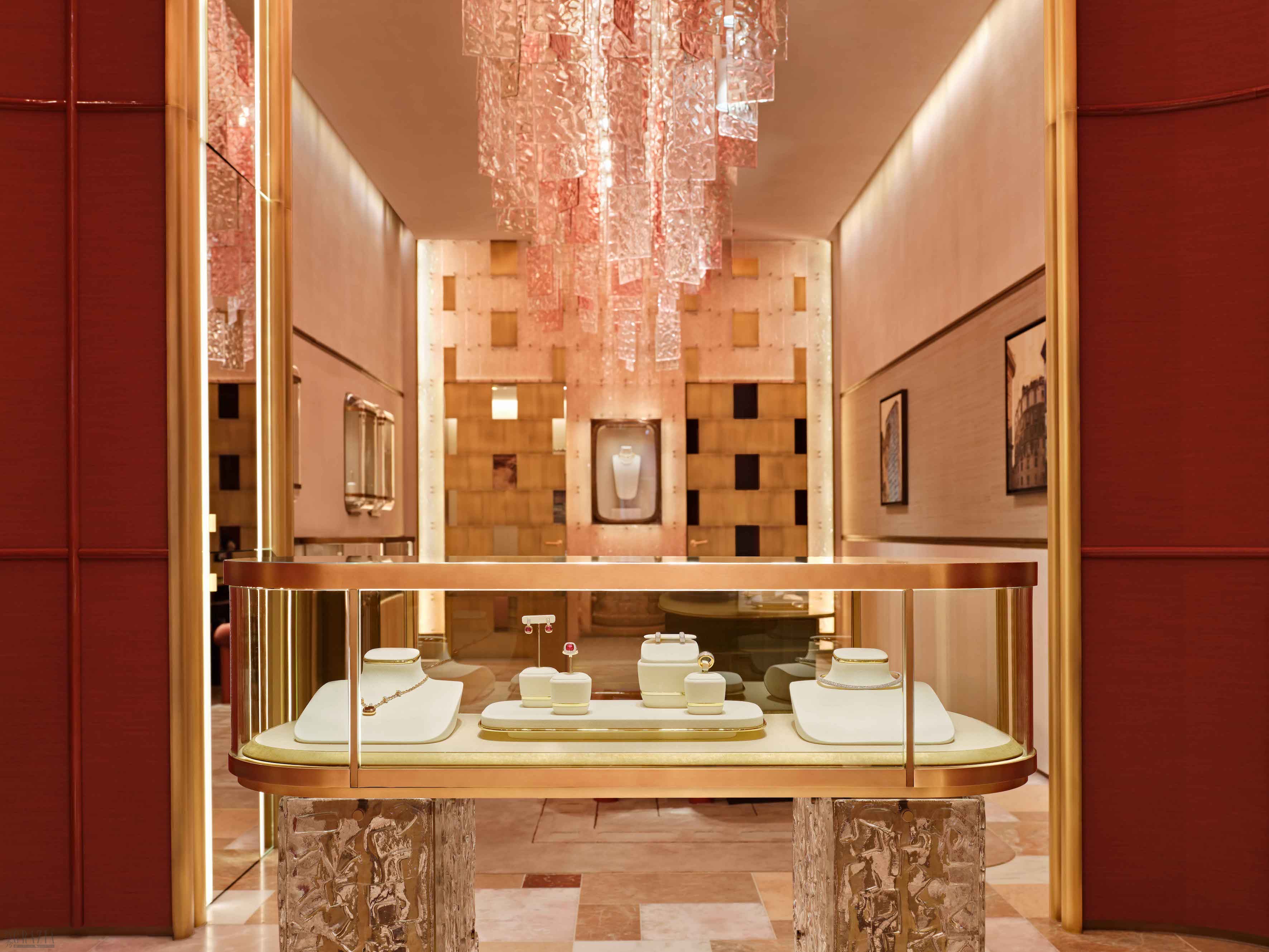 udnbp20251211144259.jpg 4_Pomellato宝曼兰朵罗迪欧大道全新旗舰店揭幕.jpg