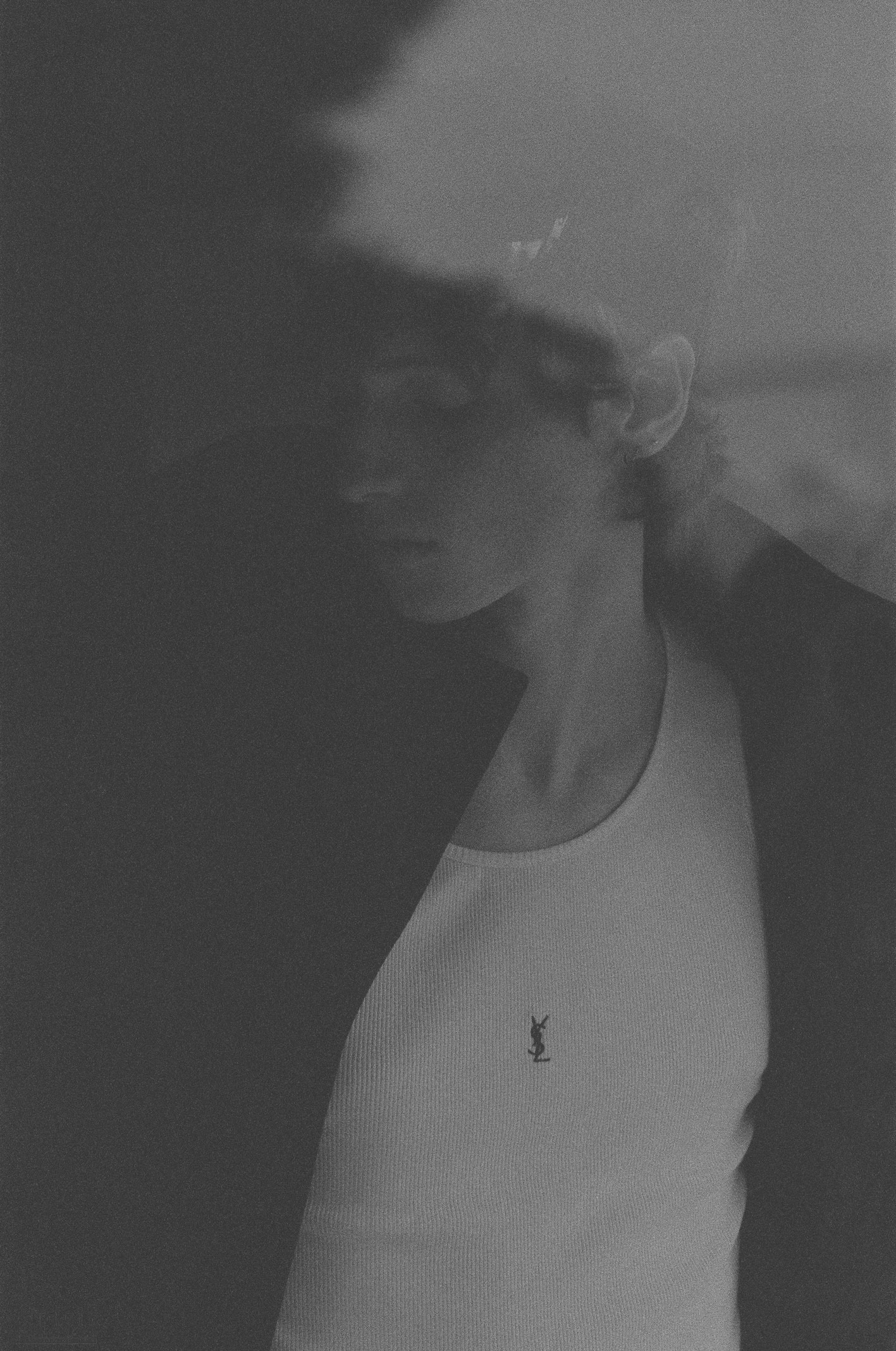 tyjue20251217174005.jpg SAINT LAURENT RIVE DROITE_SNOW_EDITION_04_HR.jpg