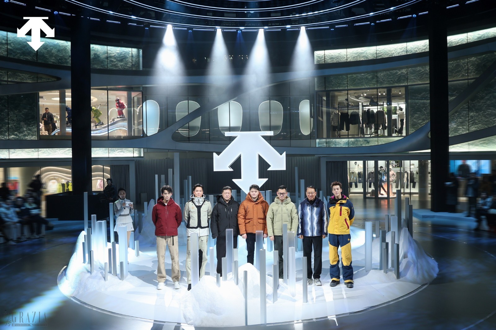 ohmrv20251222123732.jpg 图12:迪桑特全球旗舰店“未来之城”揭幕仪式.jpg