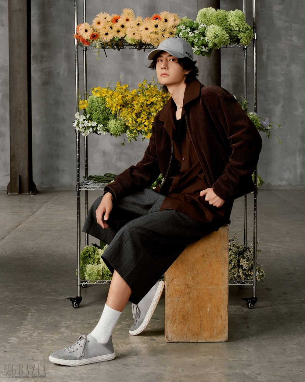 tsphg20260130122827.jpg WANG YIBO 25_PHASE 4_DENIM DIAMOND FLEX & CAP_B_4x5.jpg