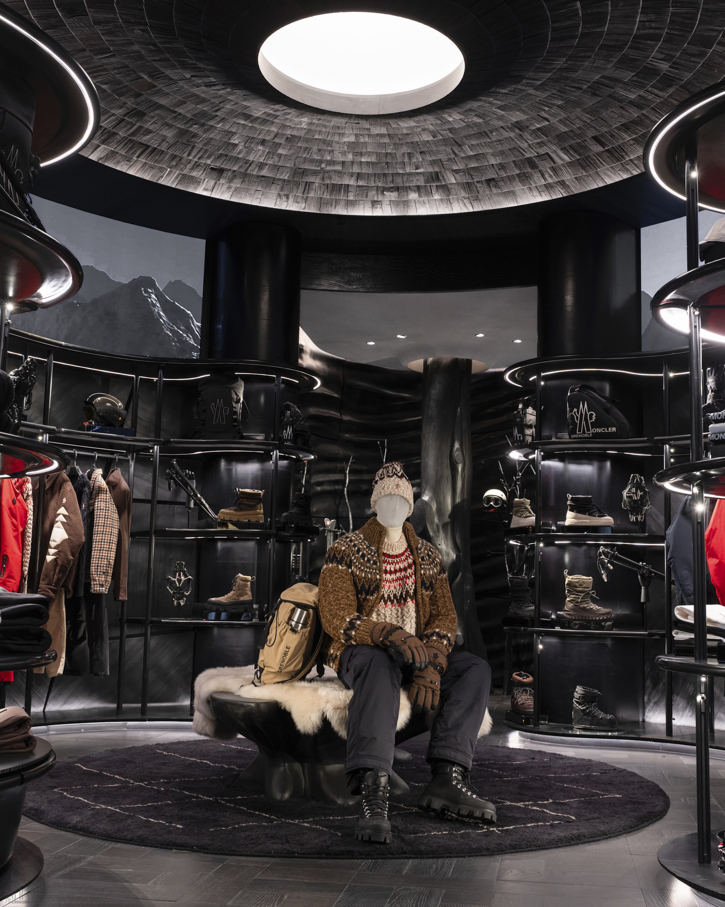 Moncler Grenoble Flagship Store in Aspen_04.jpg