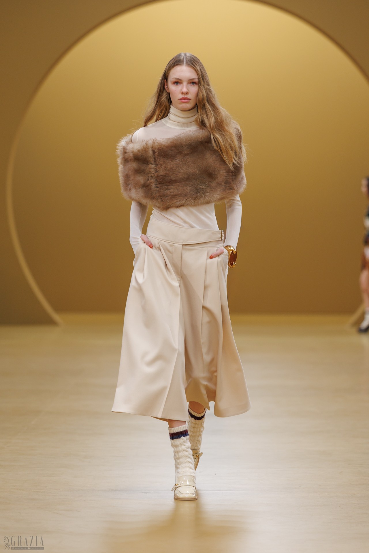 ZIM F26 FOH_STILLS_2x3_04.jpg