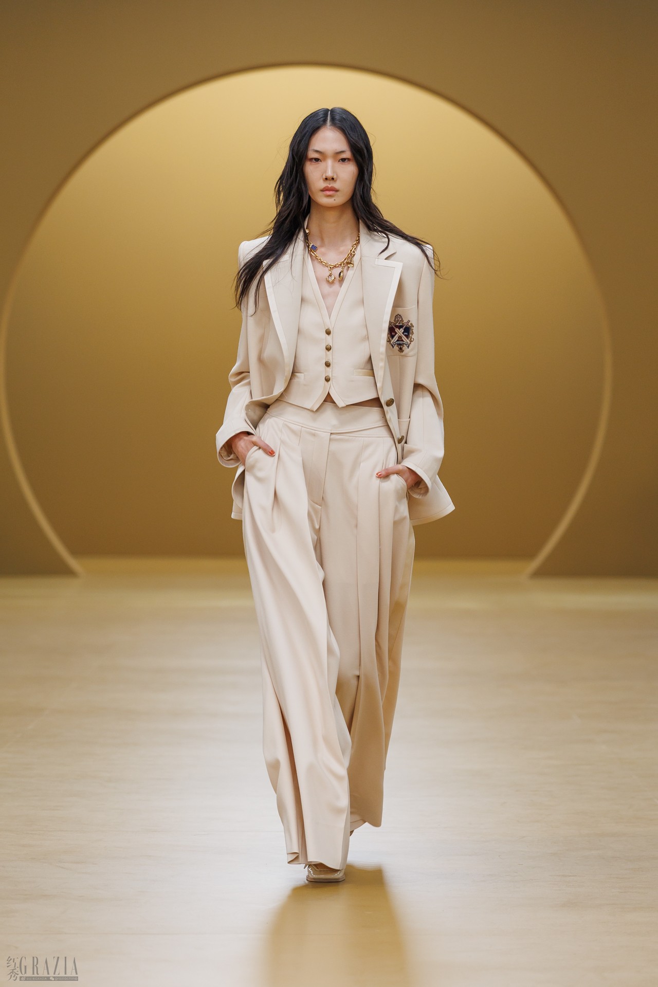 ZIM F26 FOH_STILLS_2x3_02.jpg