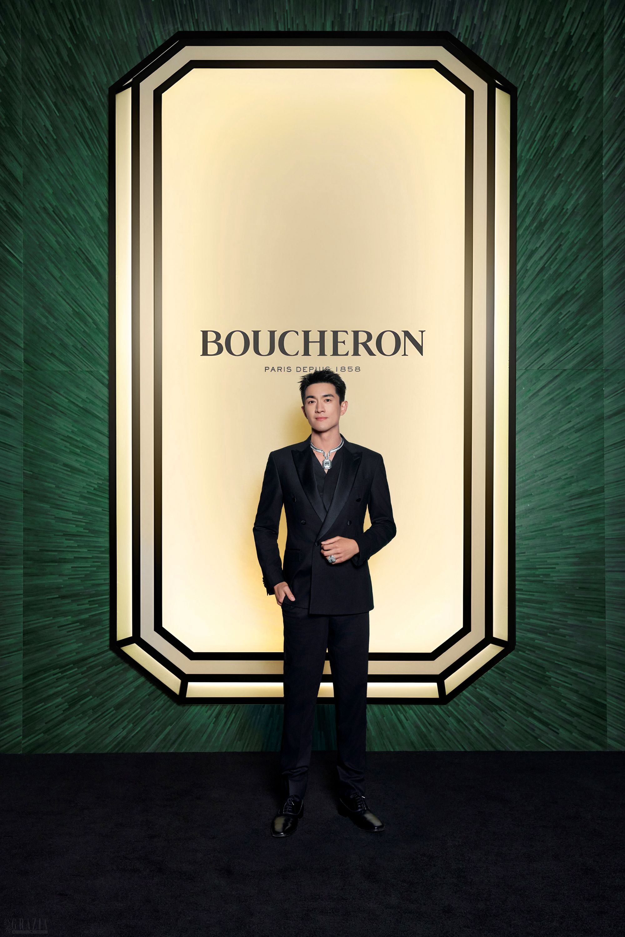 林更新佩戴Boucheron宝诗龙Histoire de Style, Nom：Boucheron Prénom：Frédéric高级珠宝系列The Address项链和戒指出席活动.jpg