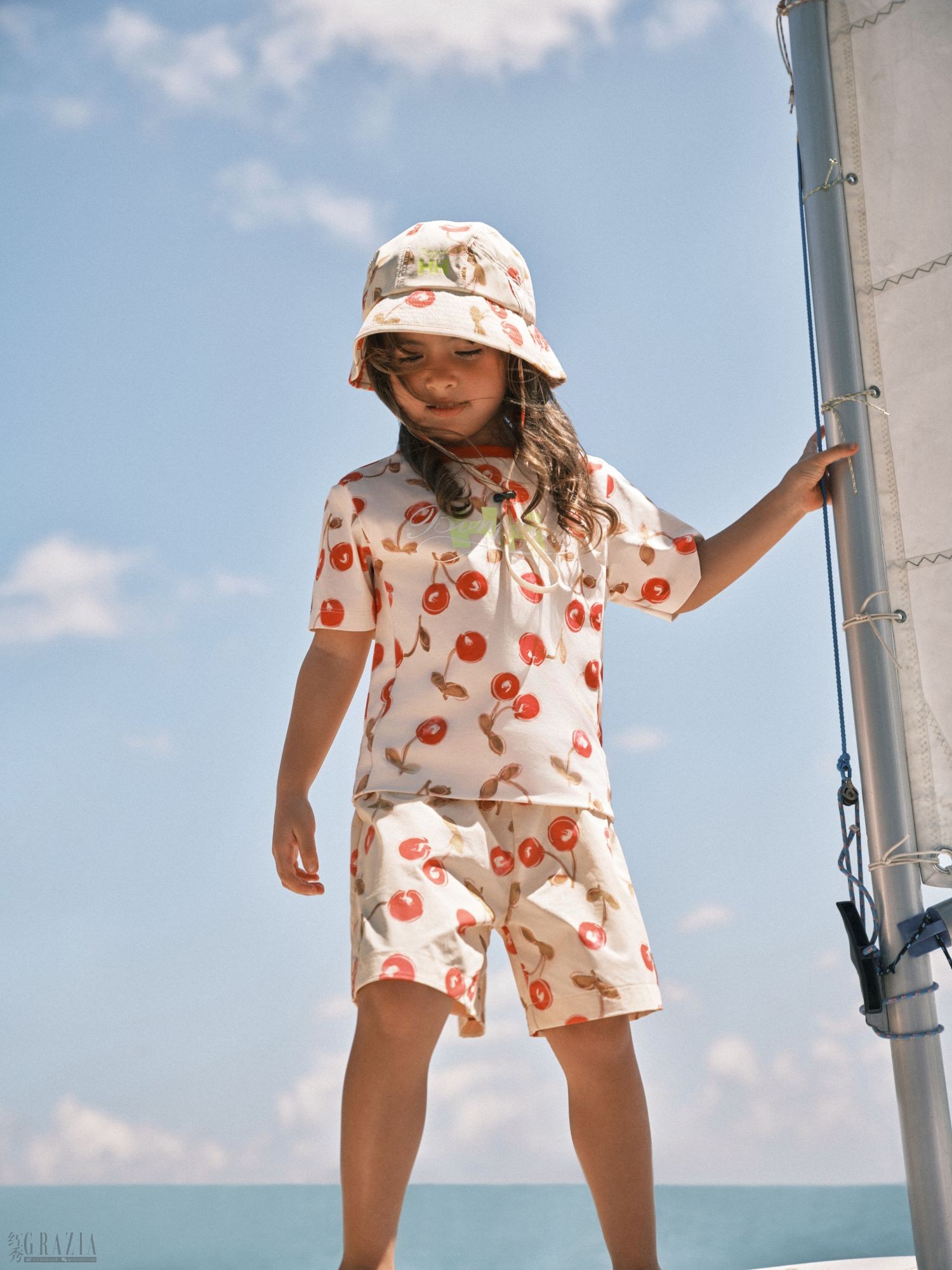 iqugt20260330133926.jpg 03_Bonpoint × HELLY HANSEN限定联名童装系列.jpg