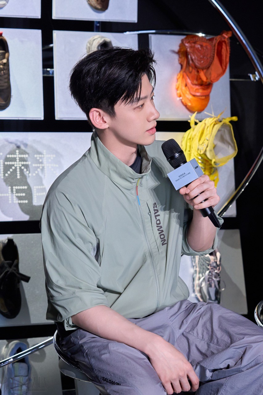 3.Salomon品牌代言人白敬亭参与Panel Talk环节大.jpeg