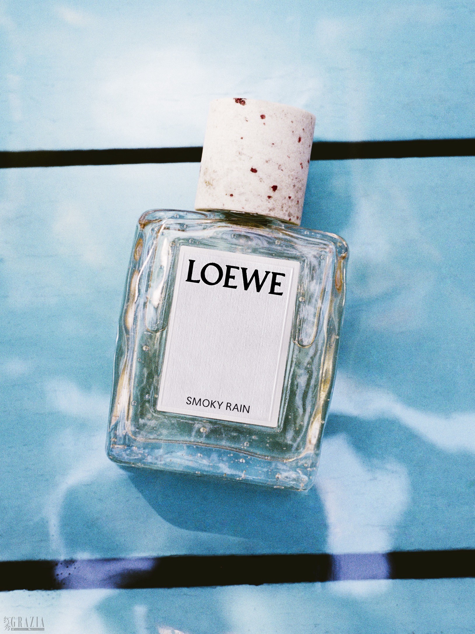 LOEWEPERFUMES_SILICONHOUSE_CLAUDIAMAURINO_RESCAN_-_LOEWE_0007.jpg