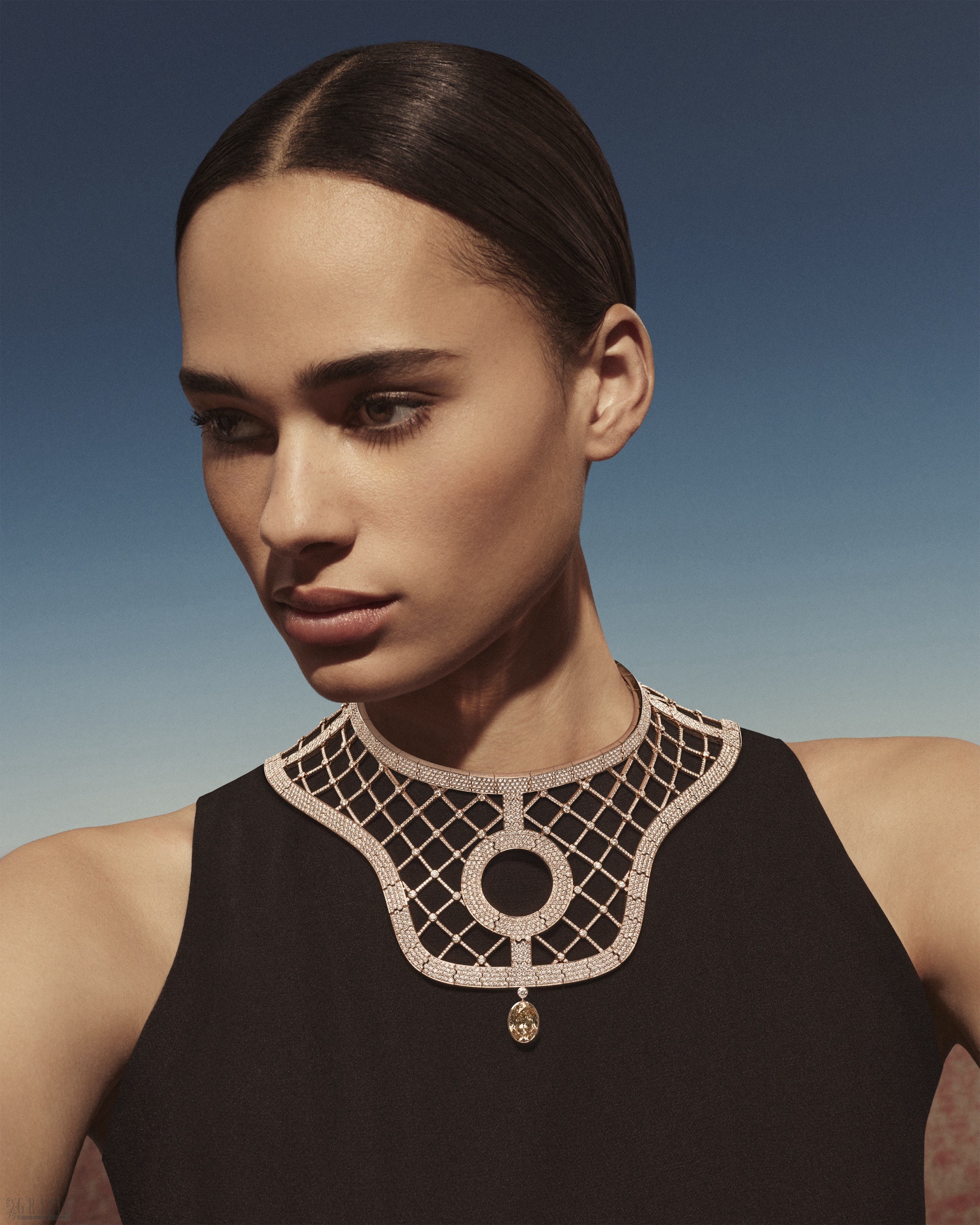 1_Hermes-Apparat-Necklace© Julien Martinez Leclerc.jpg