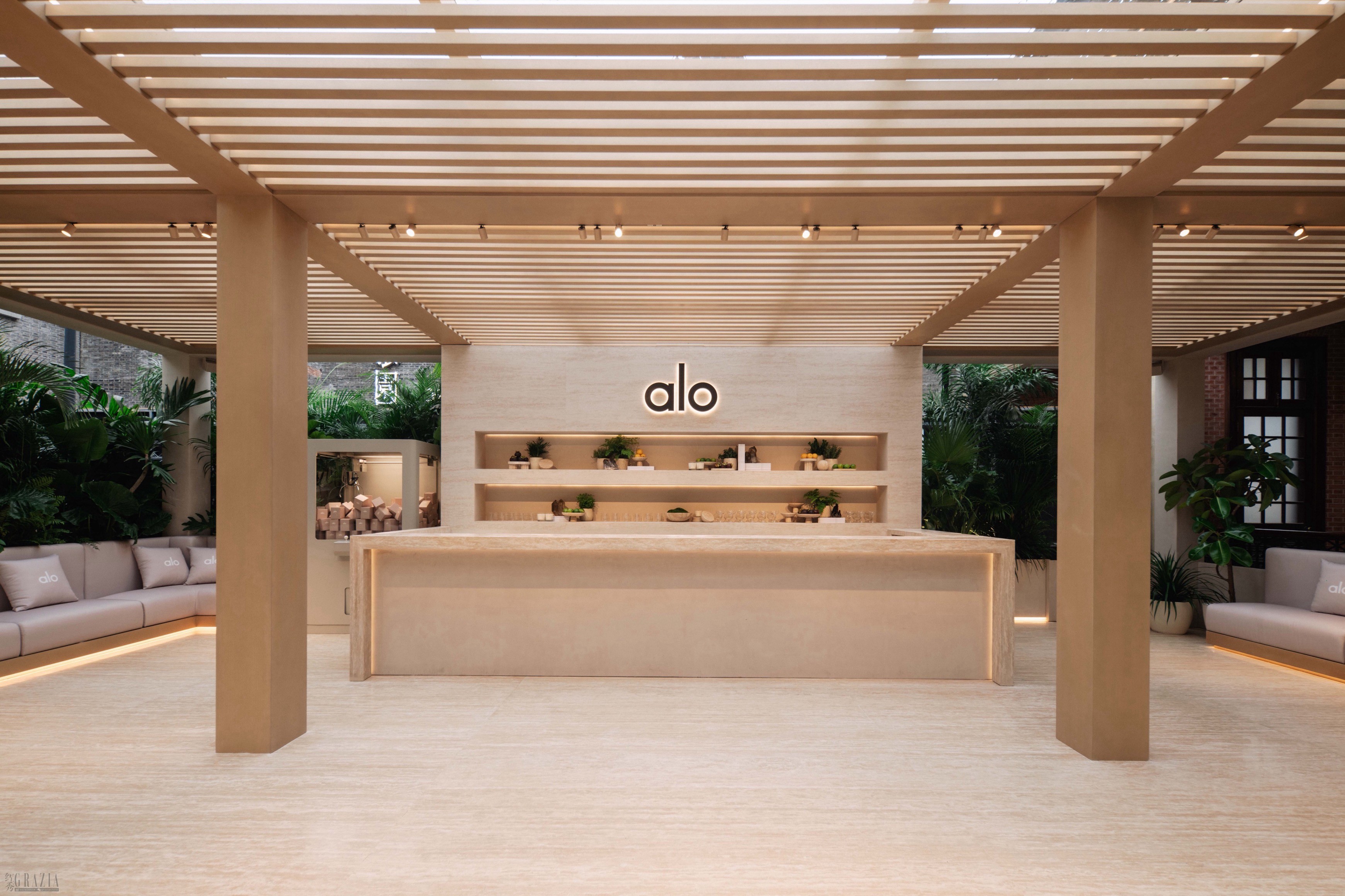 xilsk20260929134341.jpg ALO ZY POP-UP STORE-5.jpg