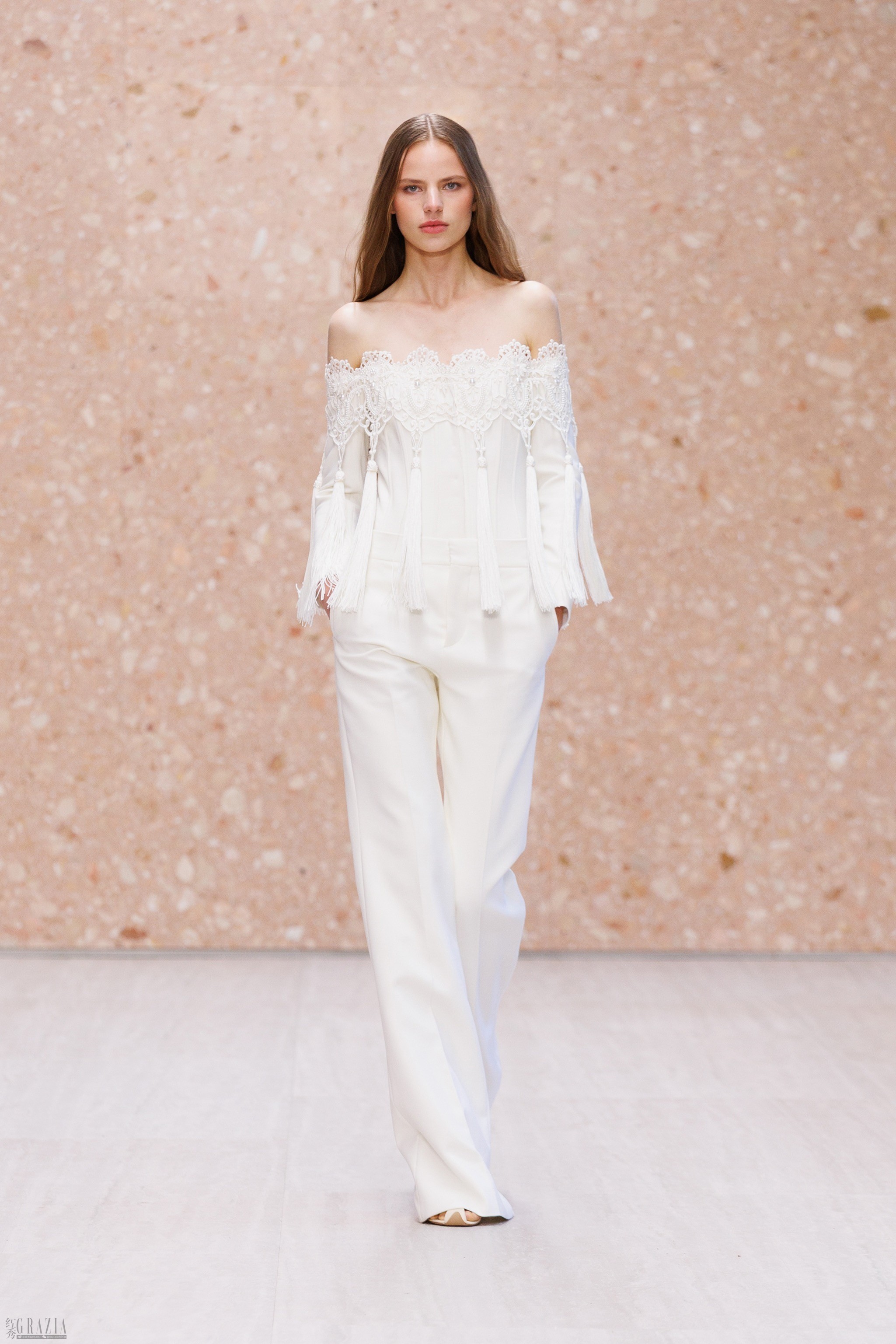 CHLOÉ - SUMMER 2027 - LOOK 02.jpg