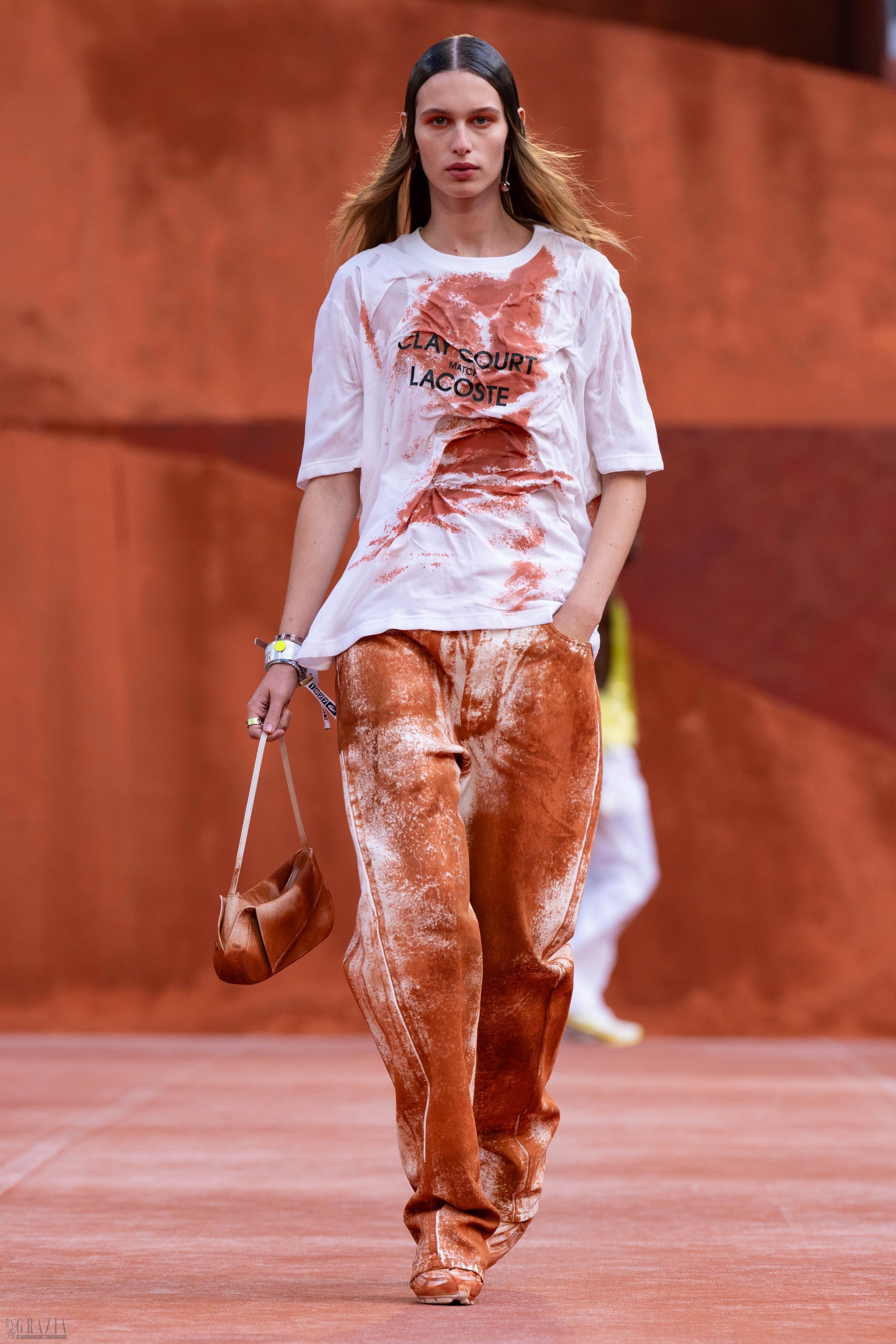 zlued20261005091216.jpg LACOSTE SS27 LOOK 53.jpg