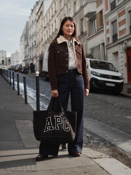 GAP 与 A.P.C. 推出联名系列 融合巴黎质感与经典美式风格5.jpeg