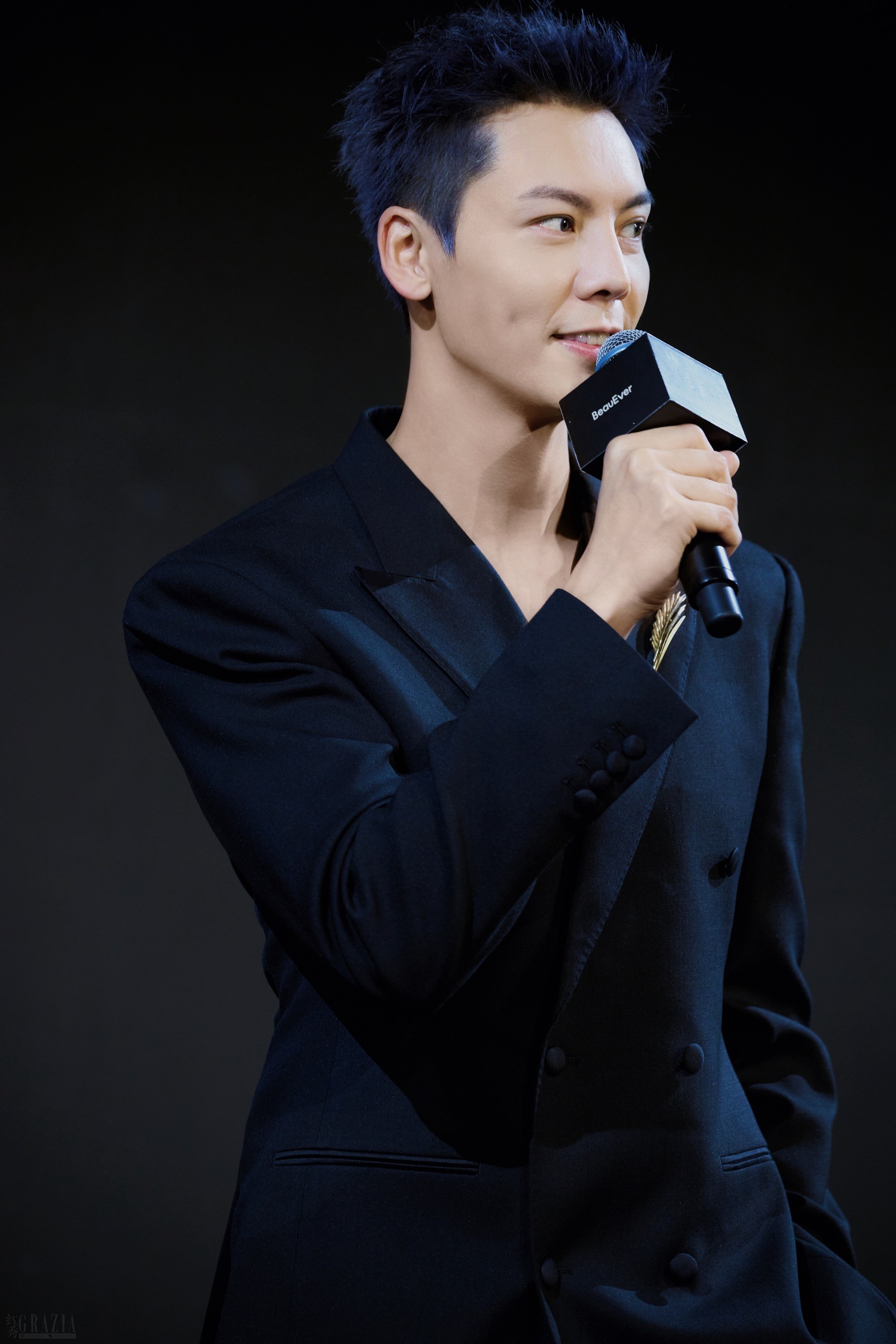 03.jpg